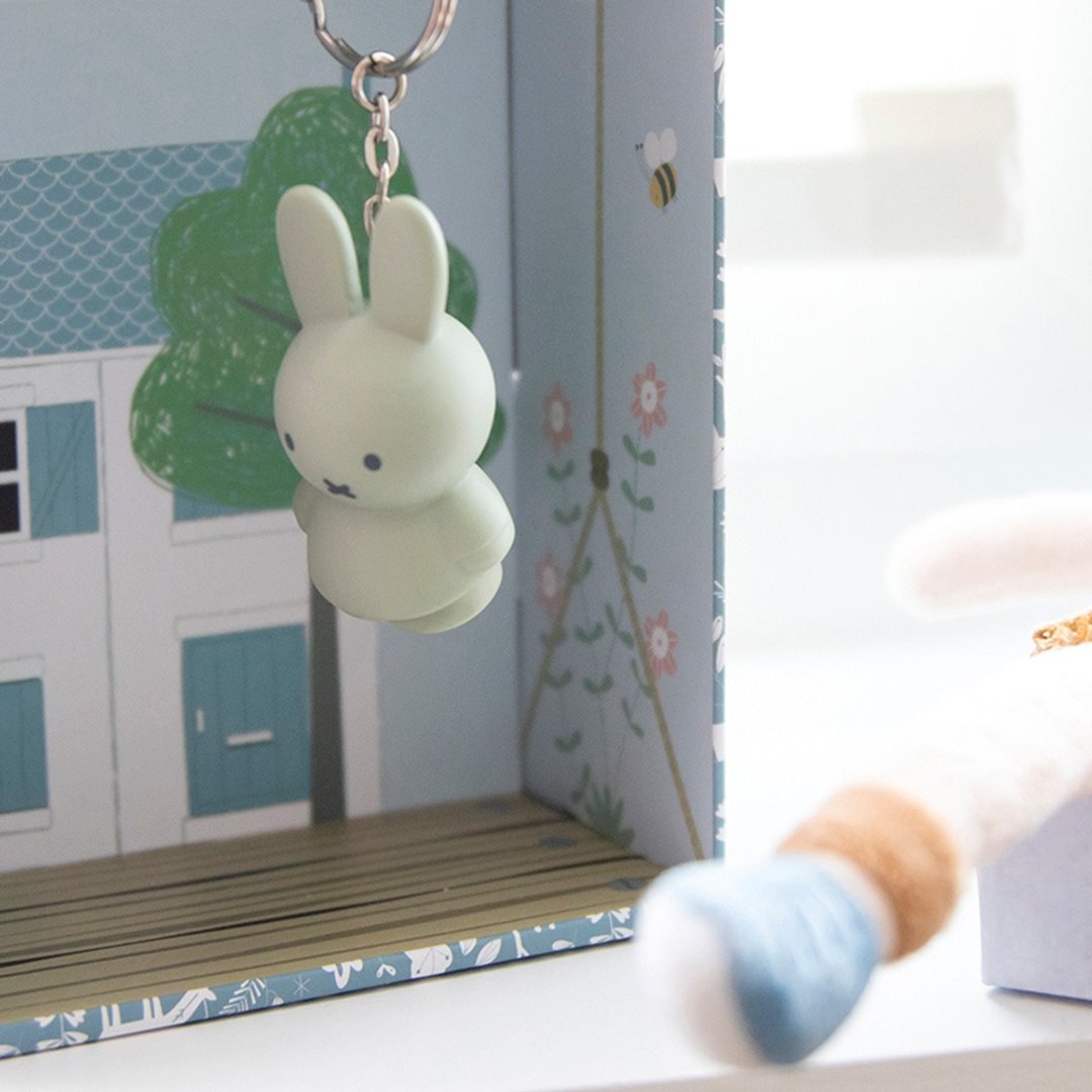 Miffy 米菲兔莫兰迪色系款公仔钥匙圈吊饰 - 蓝绿色 - 钥匙链/钥匙包 - 其他材质 绿色