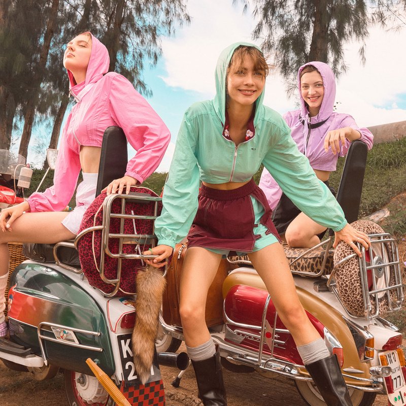 Aprilpoolday / 防泼水连帽轻薄风衣外套 CHARLOTTE NYLON JACKET - 女装休闲/机能外套 - 其他材质 多色