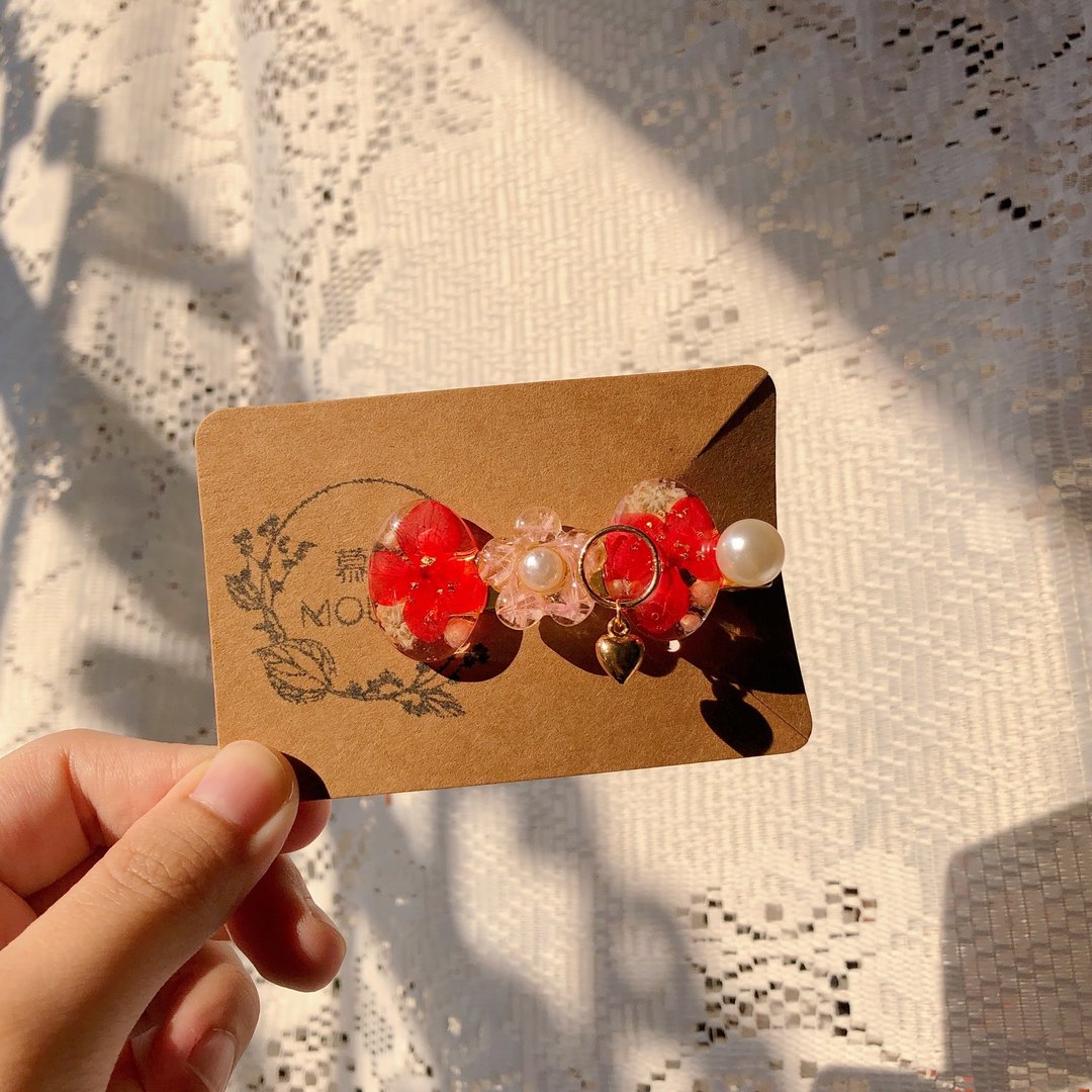 绣球花爱心垂坠发夹 手作 干燥花 日本树脂 真花 - 发饰 - 树脂 红色