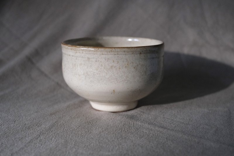 米黄- 不规则口缘茶碗、碗 - 碗 - 陶 