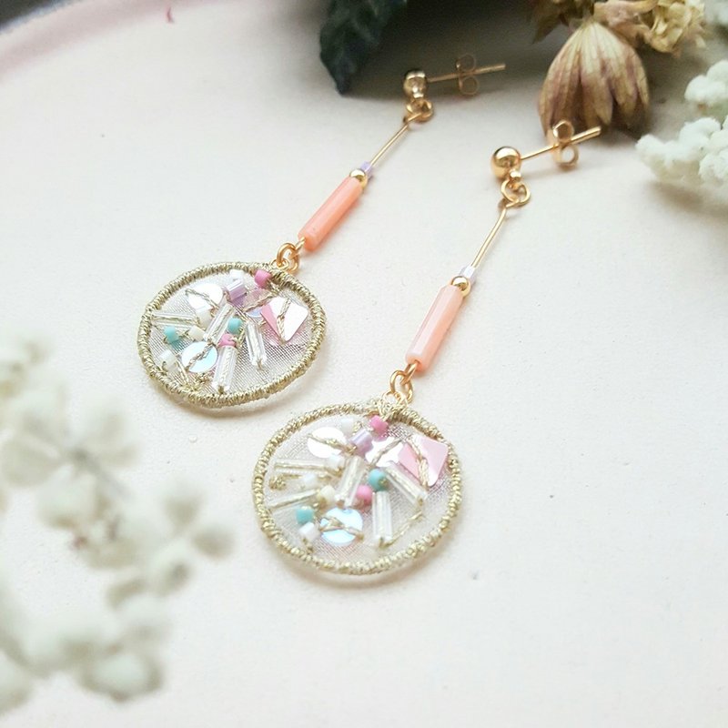 粉红泡泡-双面刺绣耳环 - 耳环/耳夹 - 绣线 粉红色