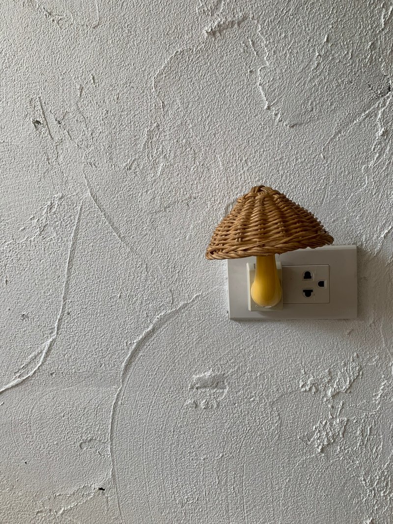 【雙 11 限定】Mini mushroom lamp - 灯具/灯饰 - 木头 