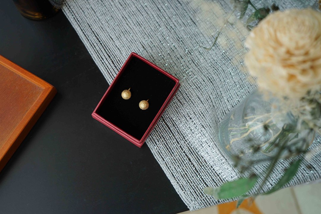 日本杂货-金色果实古董夹式耳环 - 耳环/耳夹 - 其他金属 金色