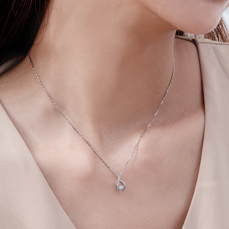 京华钻石 18K 钻重共0.218克拉 心之舞 跳舞钻石项链 - 项链 - 钻石 