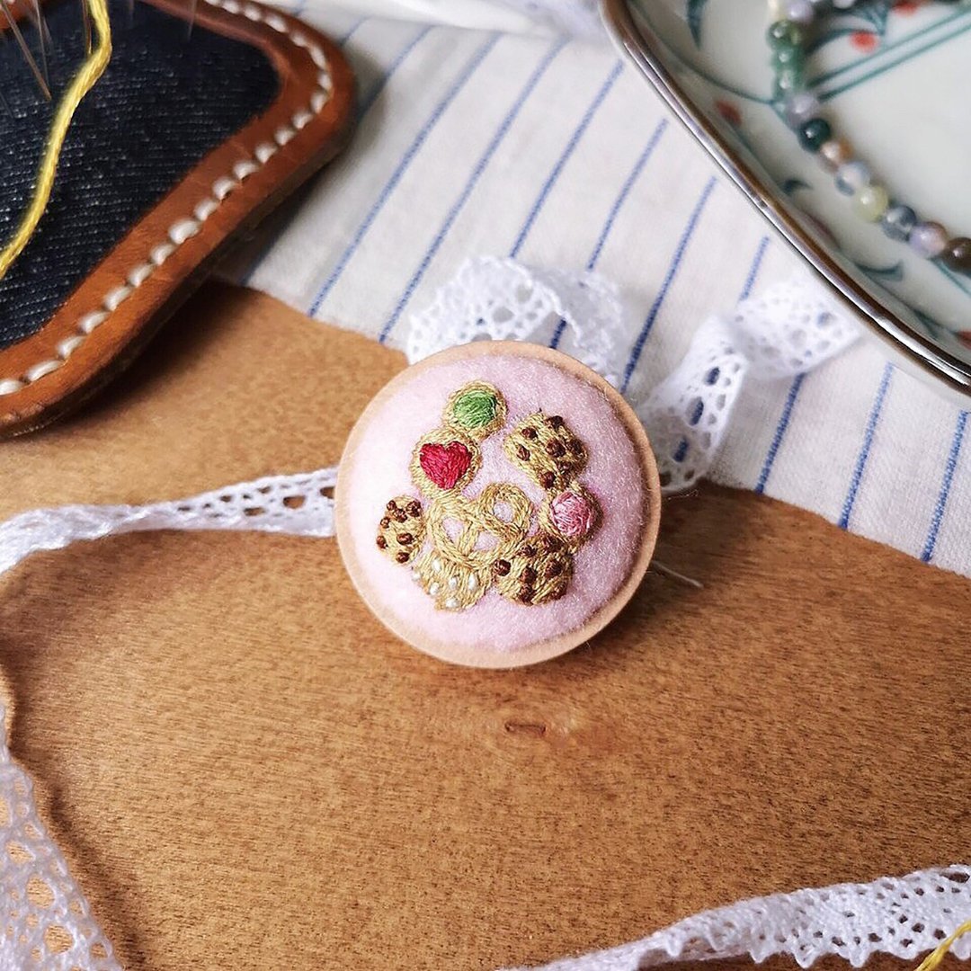 Embroidery Food Collection : Cookies Pin - 胸针 - 绣线 