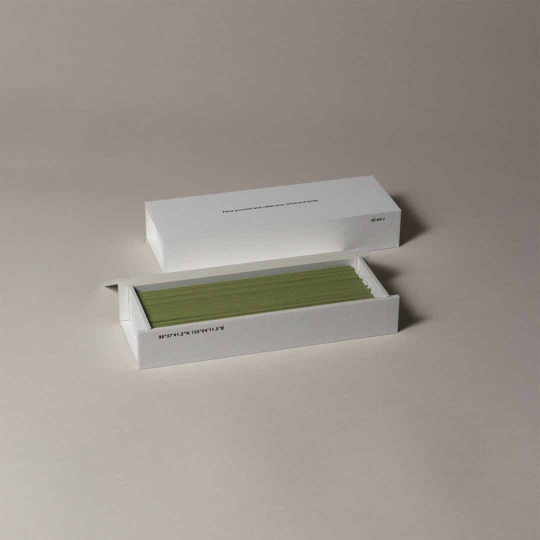 日本 IYÉ - No.003 Leaf 清新绿茶 - 职人手工线香 50 支 - 香薰/精油/线香 - 其他材质 白色