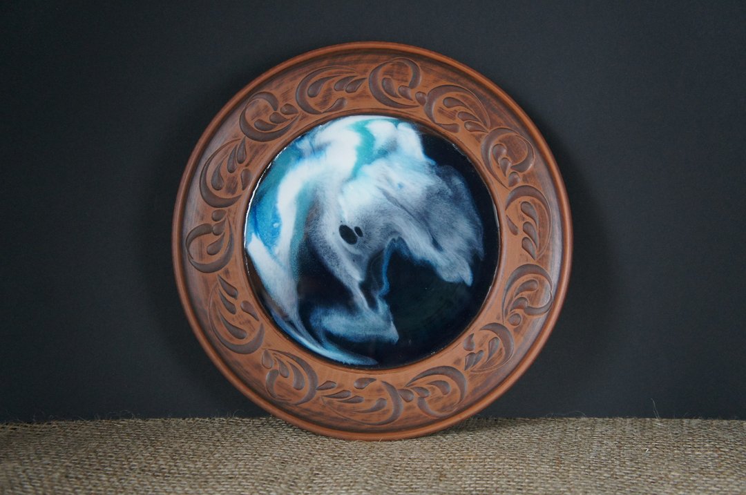 Handmade Pottery Plate with Epoxy Resin Art, Decorative plates, Unique gift - 厨房用具 - 陶 多色