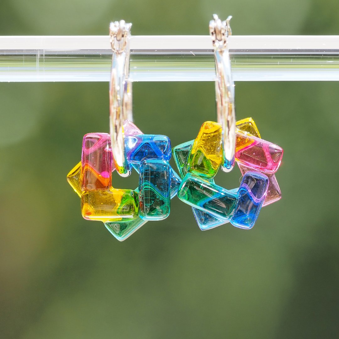 Glass Warp (Warp [Rainbow]) Hoop Earrings/ Clip-On[You can choose metal fittings] [Made-to-order] - 耳环/耳夹 - 玻璃 多色