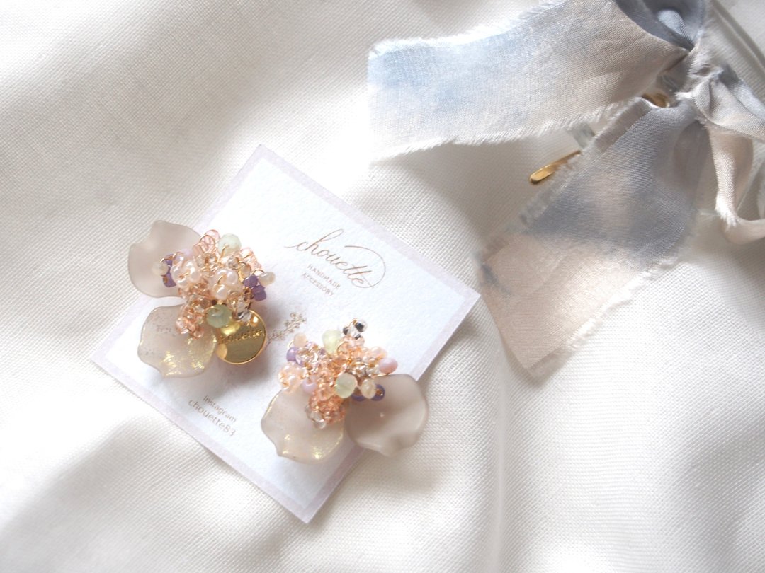 fleur de neige pierce /earring(nuance gray) - 耳环/耳夹 - 压克力 灰色