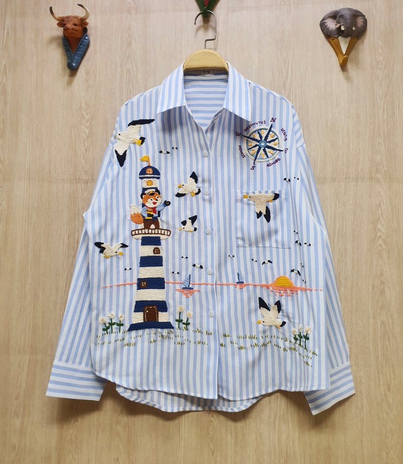 手工刺绣衬衫、亚麻、灯塔、狐狸、船、海洋、大海 - 女装上衣 - 绣线 蓝色