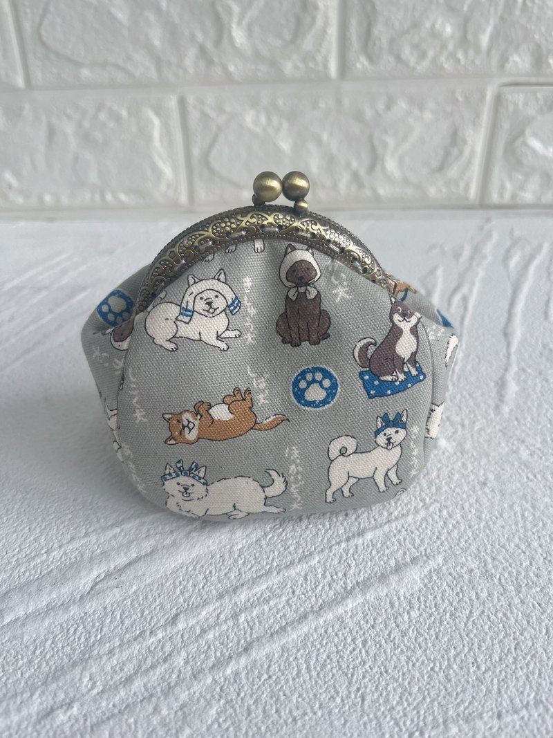 小狗图鉴 - 手缝口金零钱包 - 零钱包 - 棉．麻 银色