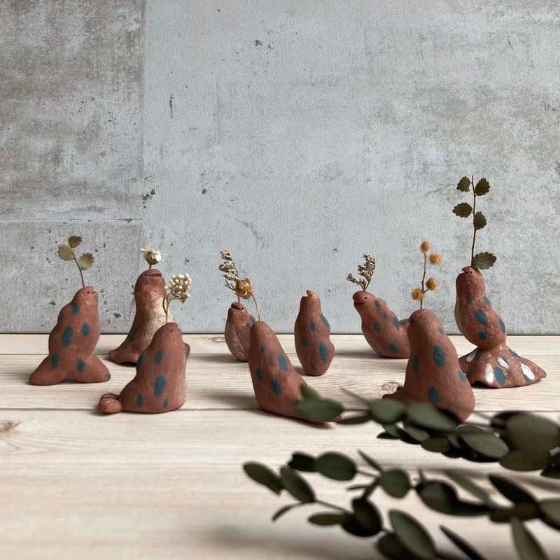 喜欢呼吸的虫 陶偶 盆栽摆饰 微型公仔 - 玩偶/公仔 - 瓷 咖啡色