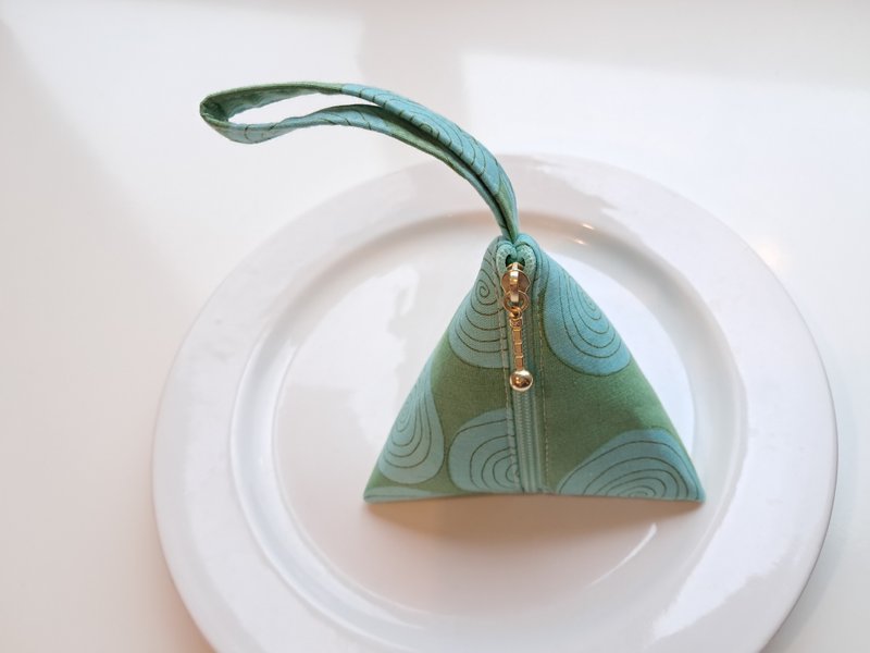 三角粽子零钱包_绿 - 零钱包 - 棉．麻 绿色