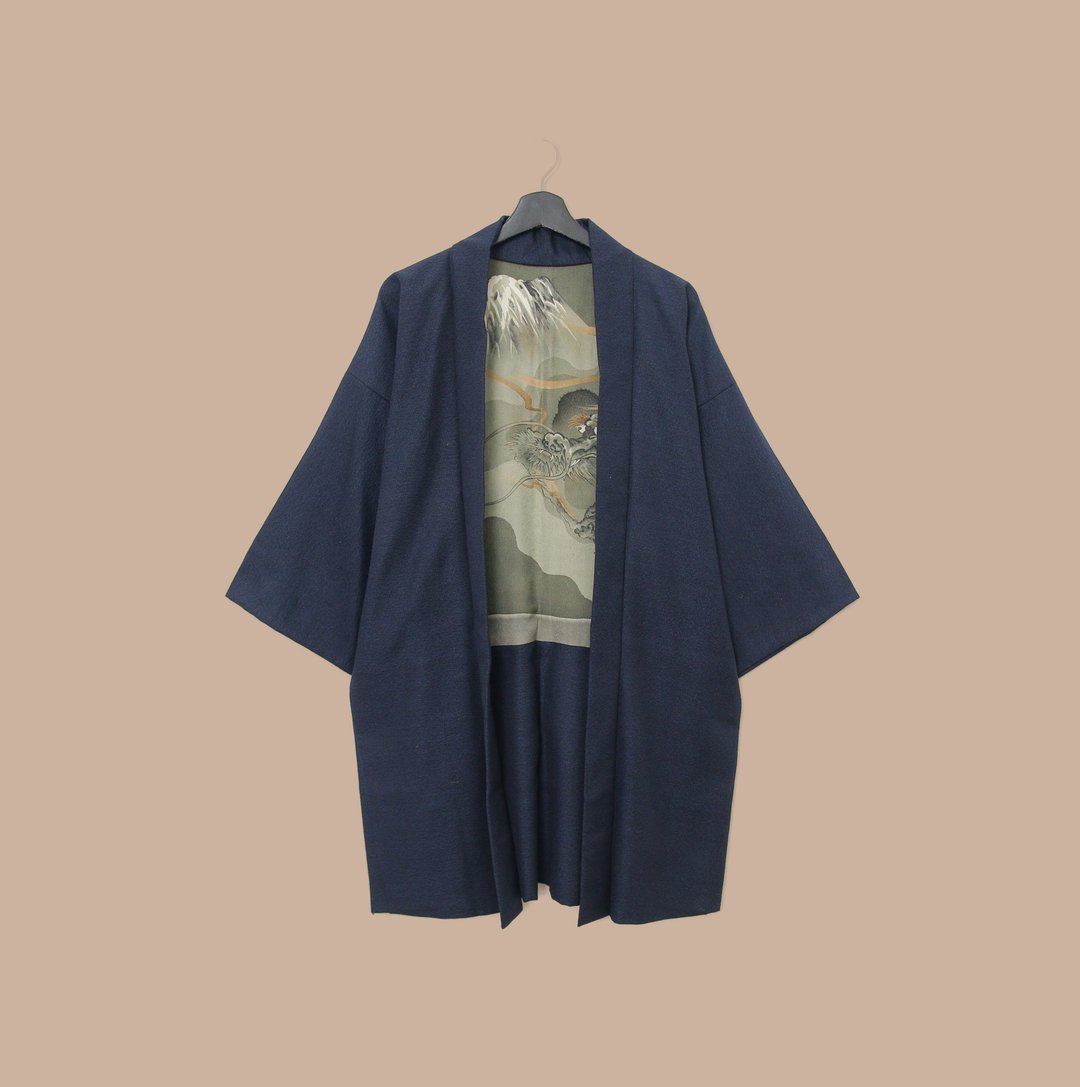 Back to Green-日本带回羽织 青龙富士山 M-40/vintage kimono - 女装休闲/机能外套 - 丝．绢 