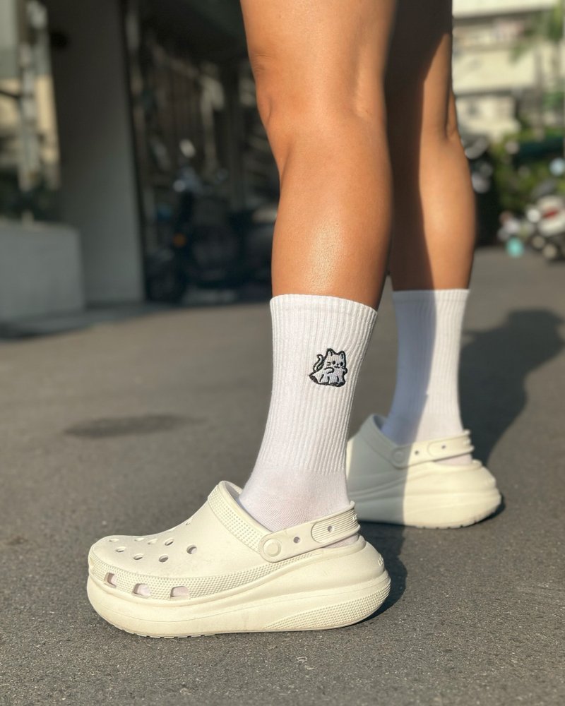 刺绣针织高筒潮袜 | 灵魂喵喵猫款 - 袜子 - 棉．麻 白色