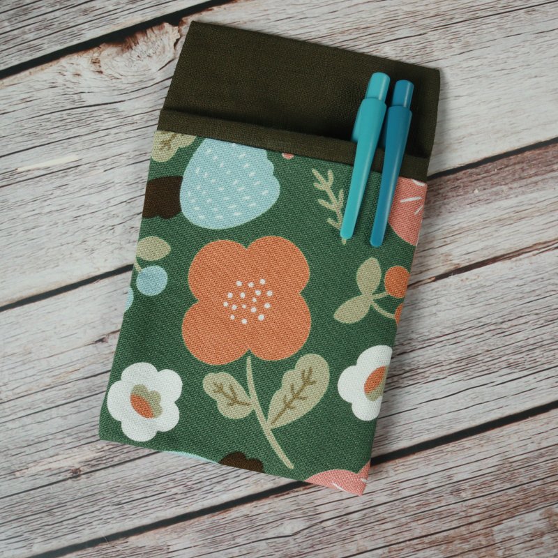 【花】 口袋型笔袋 护理师笔袋 医师笔袋 老师笔袋 - 铅笔盒/笔袋 - 棉．麻 