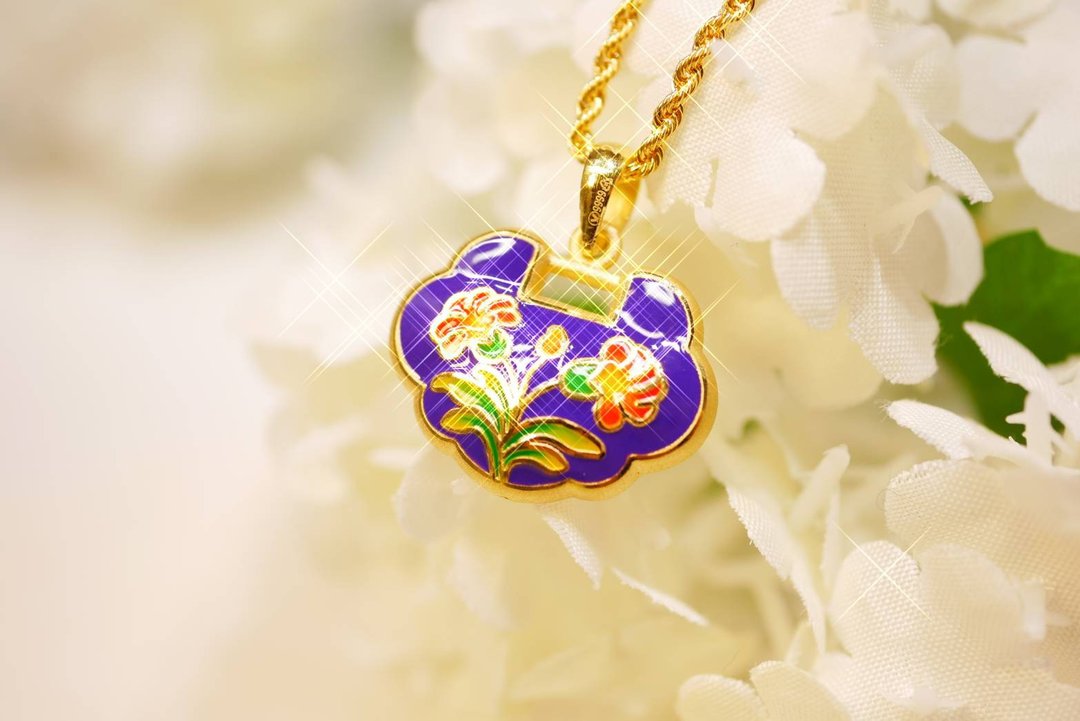 吉祥如意锁包-坠子-(硬金工艺) - 项链 - 24k 金 金色