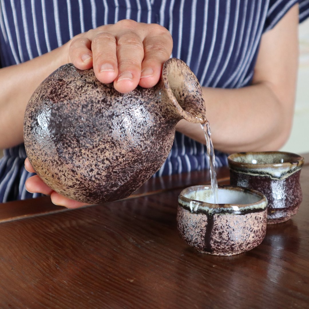 Japanese style Sake bottle and sake cups set - 酒杯/酒器 - 陶 