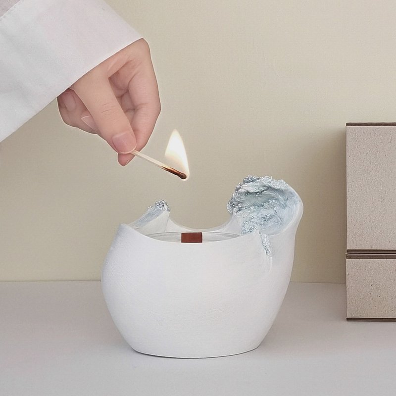 【送礼首选】辛香木质调 | 山海秘境_浪涛造型香氛蜡烛 - 蜡烛/烛台 - 树脂 多色