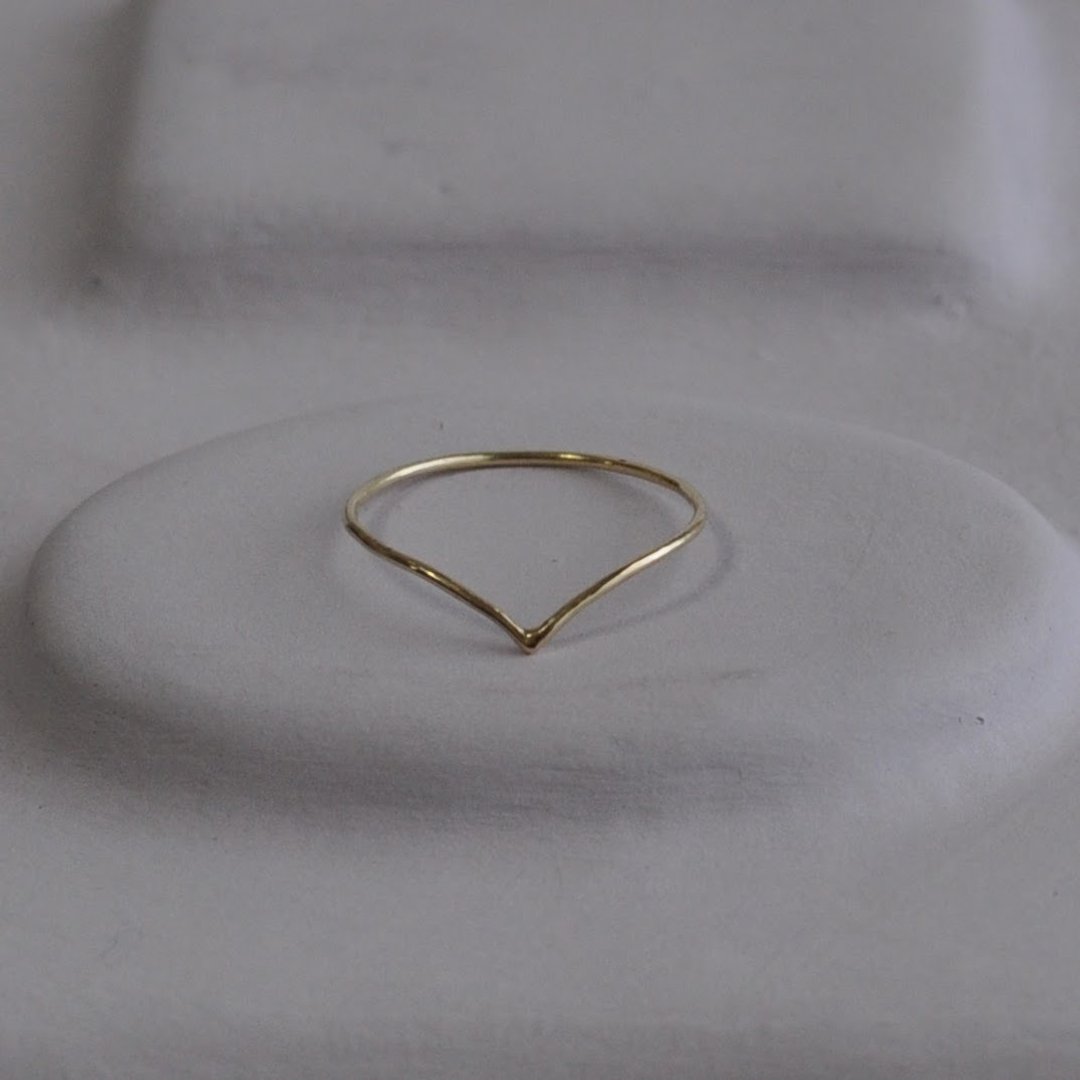 k10, V-shaped gold ring, 0.8mm round wire - 戒指 - 贵金属 金色