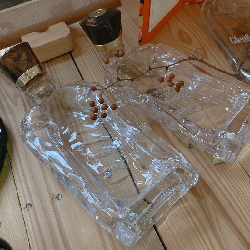 JohnnyWalker约翰走路XR21年威士忌 盛盘 收纳盘 酒瓶盘 - 收纳用品 - 玻璃 