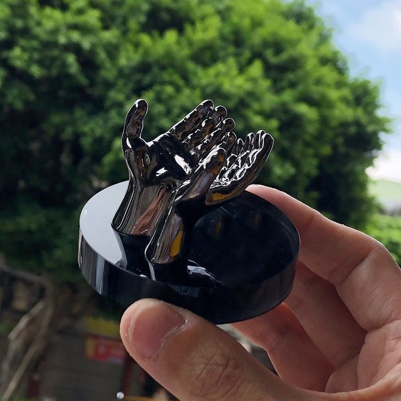 ARTEX Give me a hand双手双用笔座 亮黑 - 名片架/名片座 - 其他金属 黑色