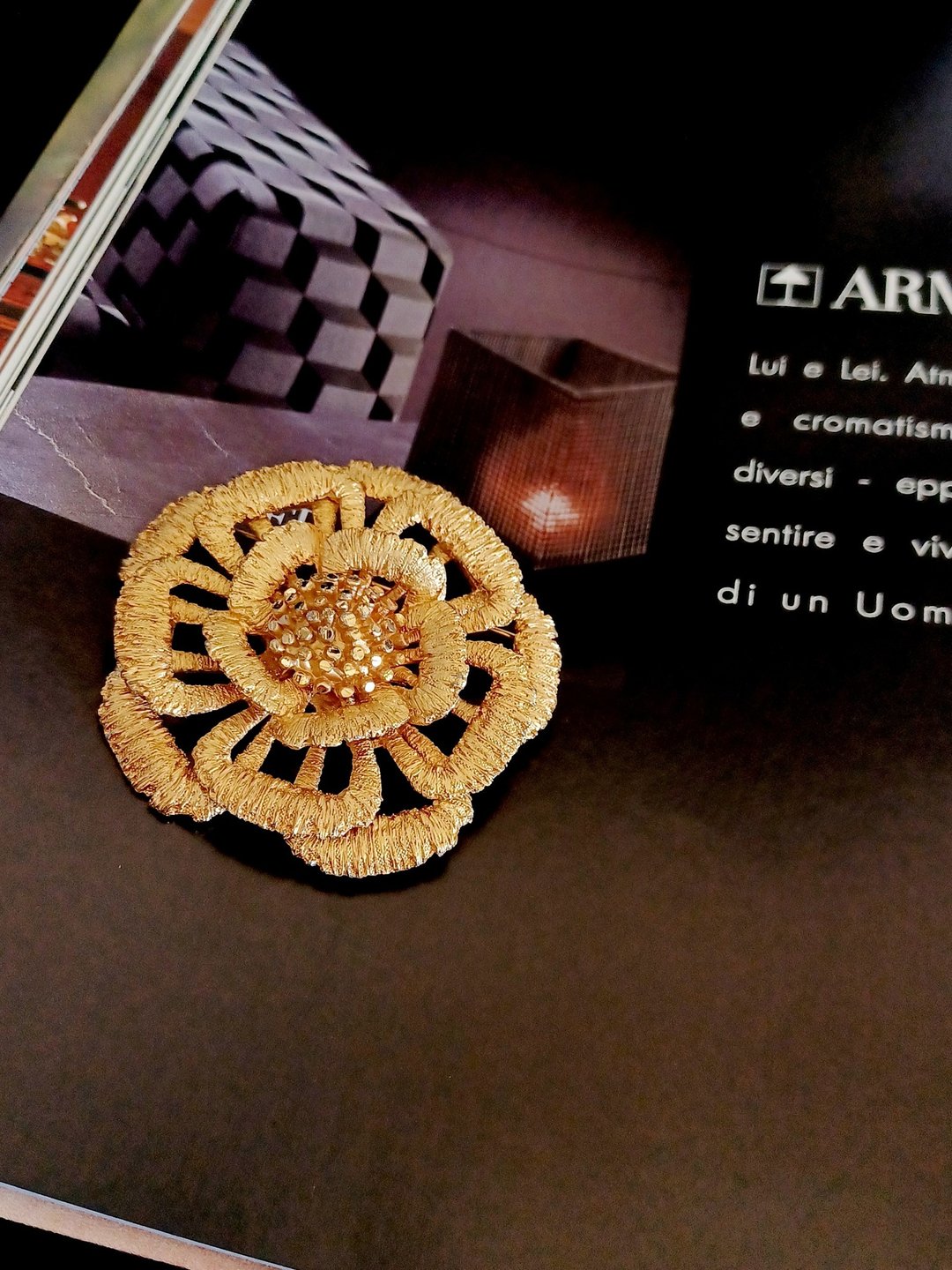 Avintage jewelry  典雅立体金花花卉 别针 - 胸针 - 其他金属 