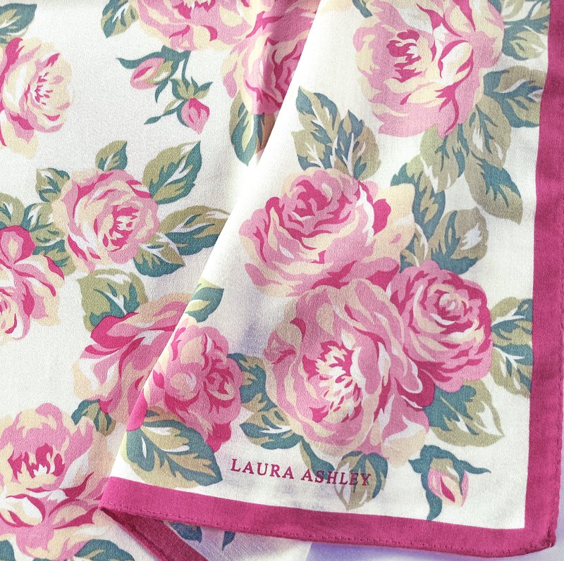 Laura Ashley 复古手帕 樱花粉色玫瑰 23 x 22.5 英寸 - 手帕/方巾 - 棉 粉红色