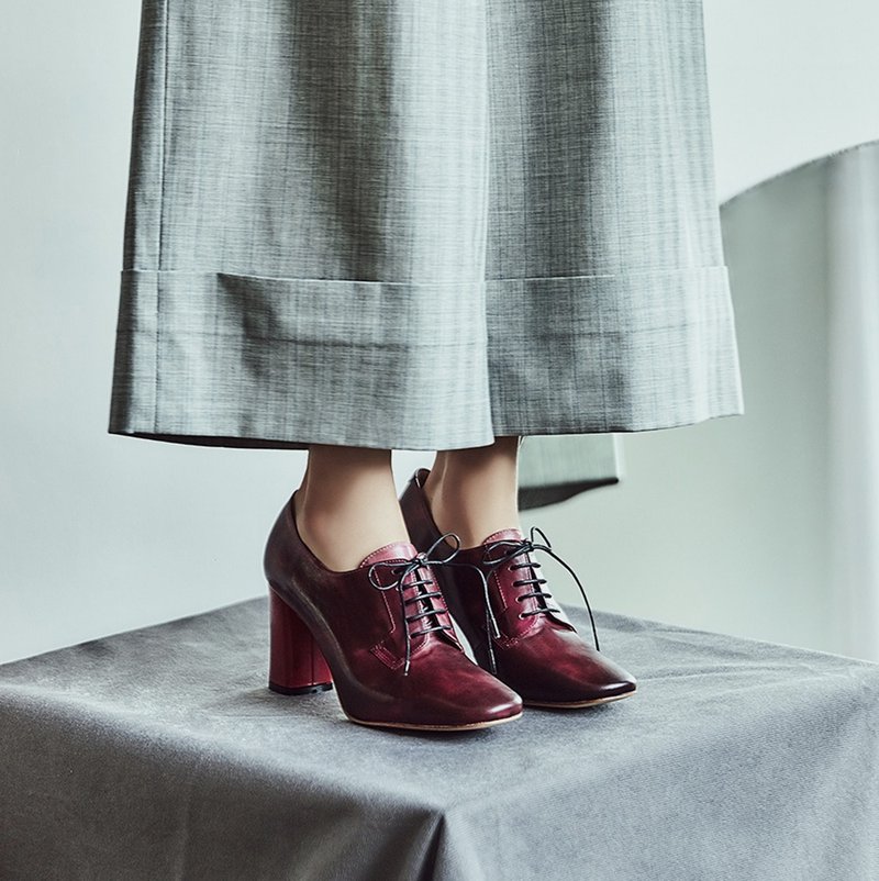 HTHREE 8.5德比高跟鞋 / 枣红 / 高跟鞋 / 8.5 Derby Pumps - 高跟鞋 - 真皮 红色