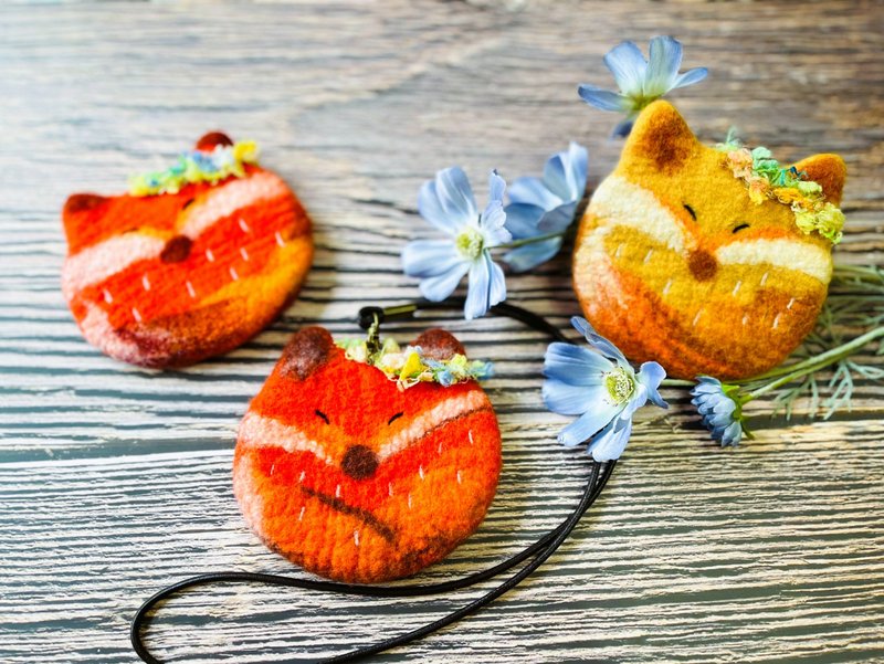 戴着花环的狐狸-羊毛毡卡套 - 证件套/卡套 - 羊毛 