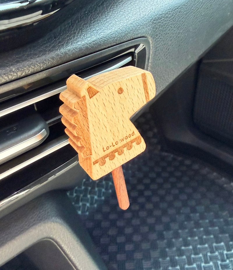 骑木马 - 车用扩香木附车夹 - 香薰/精油/线香 - 木头 
