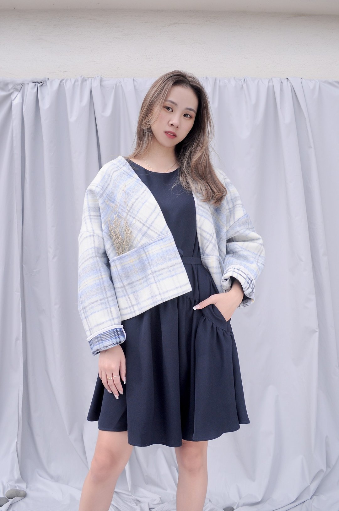 Ingrid Coat 粉蓝色格仔羊毛混纺外套 - 女装西装外套/风衣 - 棉．麻 蓝色