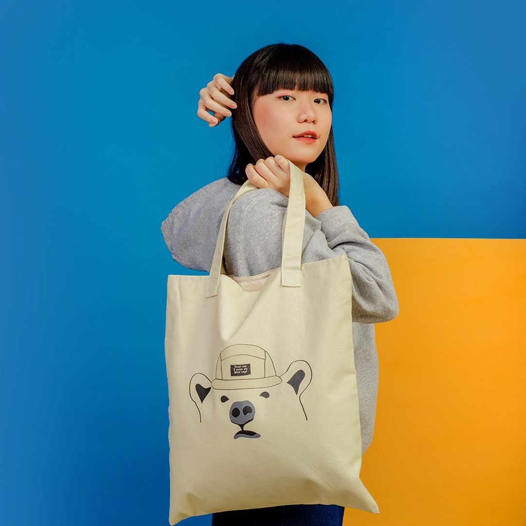 Trust me I wear da blue cap, Changeable color tote bag - 侧背包/斜挎包 - 棉 卡其色