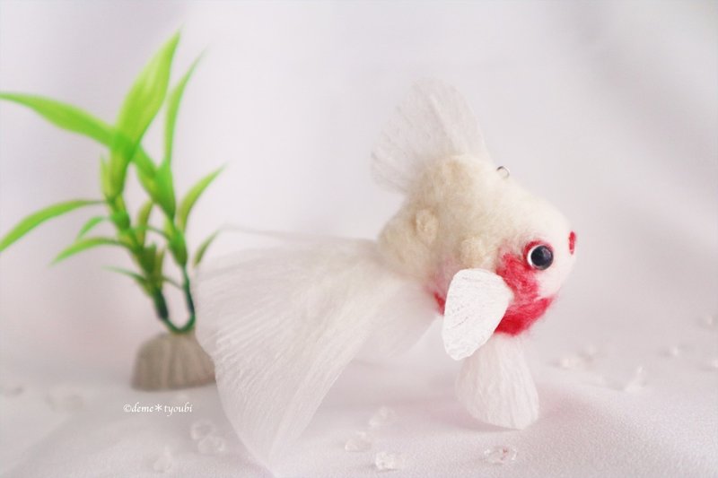 【订制商品】悠游金鱼风铃饰S - 白樱琉金 - - 摆饰 - 羊毛 白色