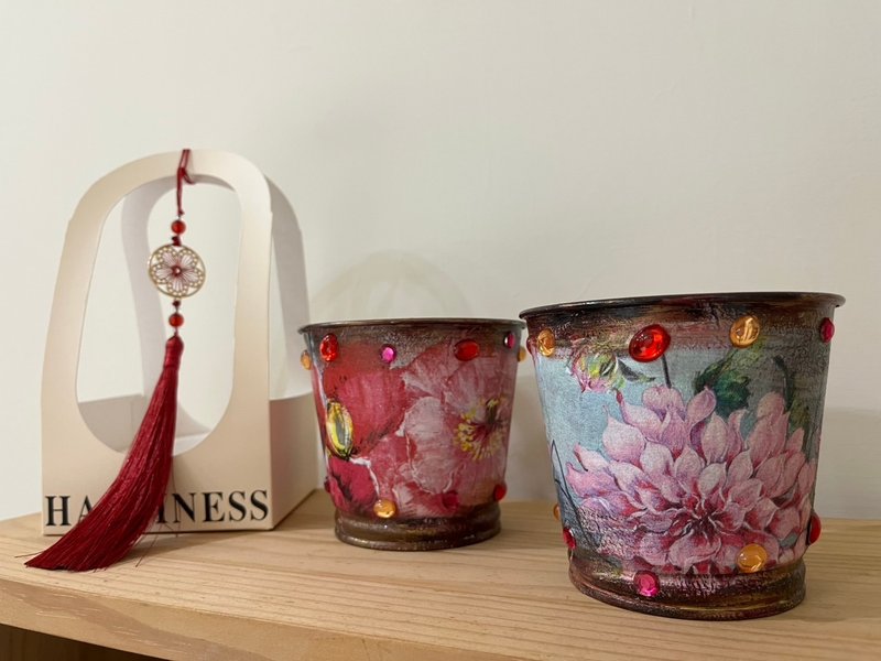 年节礼盒 蛇么拢福来 纸艺拼贴 蝶古巴特 流苏 伴手礼 彩钻 饼 - 手提包/手提袋 - 其他金属 红色