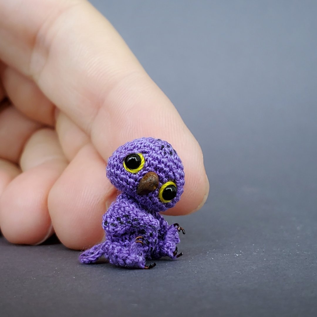Extreme micro crocheted owl. Dollhouse miniature. Amigurumi owl toy. Doll pet. - 玩偶/公仔 - 棉 紫色