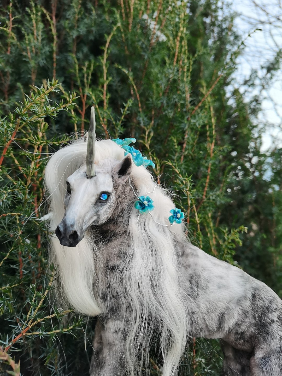 Unicorn fantasy animal stuffed!poseable, ears poseable!Horn glows in the dark! - 玩偶/公仔 - 环保材料 灰色