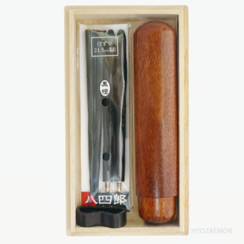 Hyosaemon 便携式筷子套装 Hachishiro 带筷子盒 Kezuri 筷子，大号 23.5 厘米 x1，筷架 x1，筷子盒 x1，桐木盒 - 筷子/筷架 - 木头 