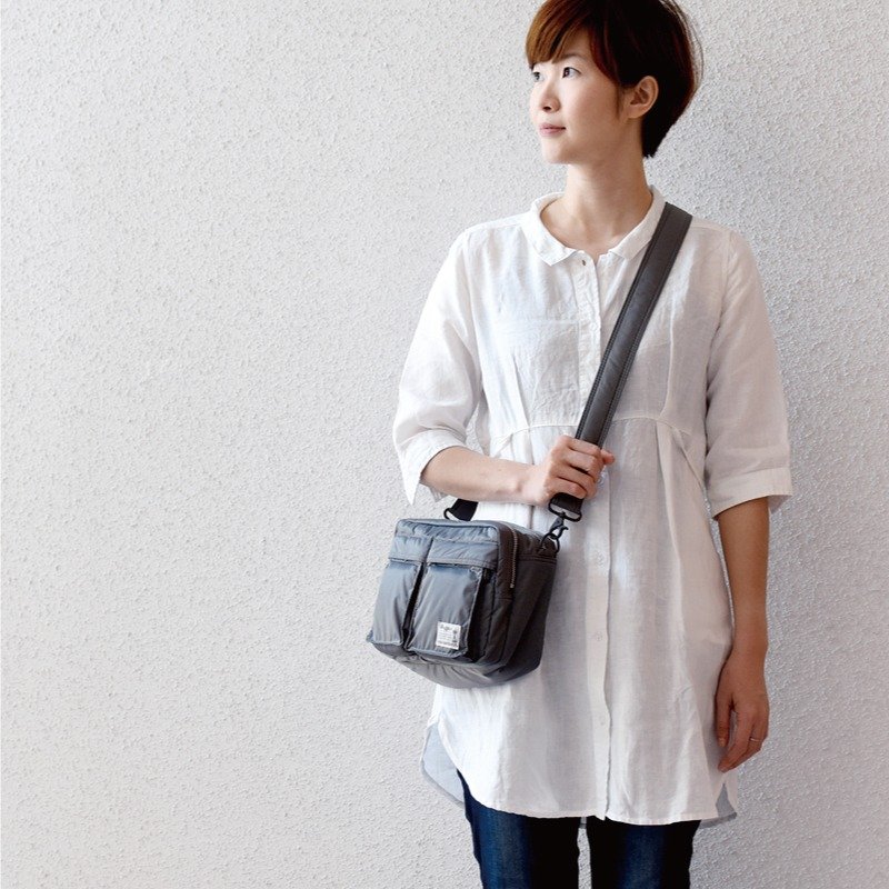 Boeffies柔感经典轻量侧斜背包- 星绽灰 Shoulder Bag - 侧背包/斜挎包 - 尼龙 灰色