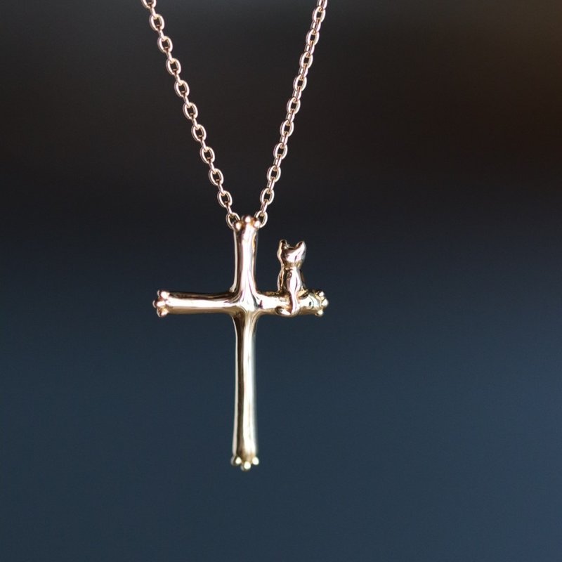 K18 猫咪十字架项链 - 项链 - 其他金属 金色