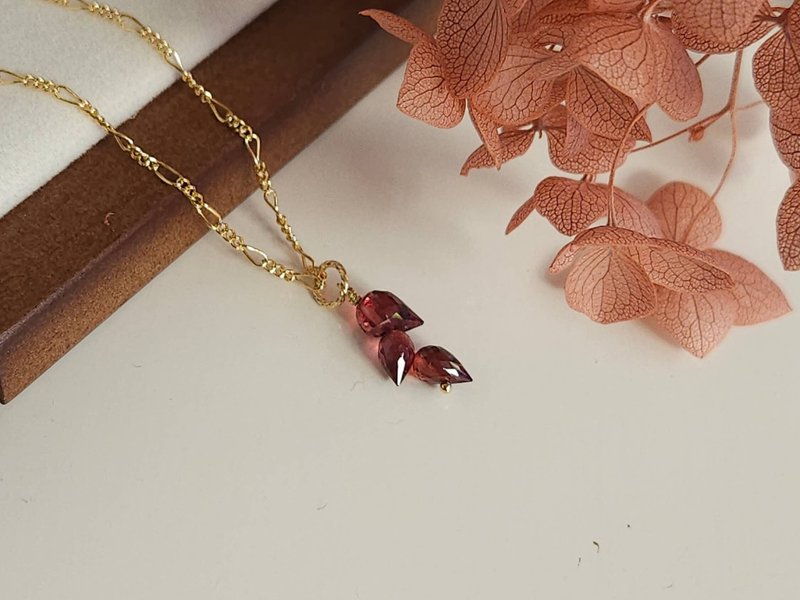 花蕾石榴石项链/14kgf/通勤/气质/特别/别致 - 项链 - 半宝石 红色