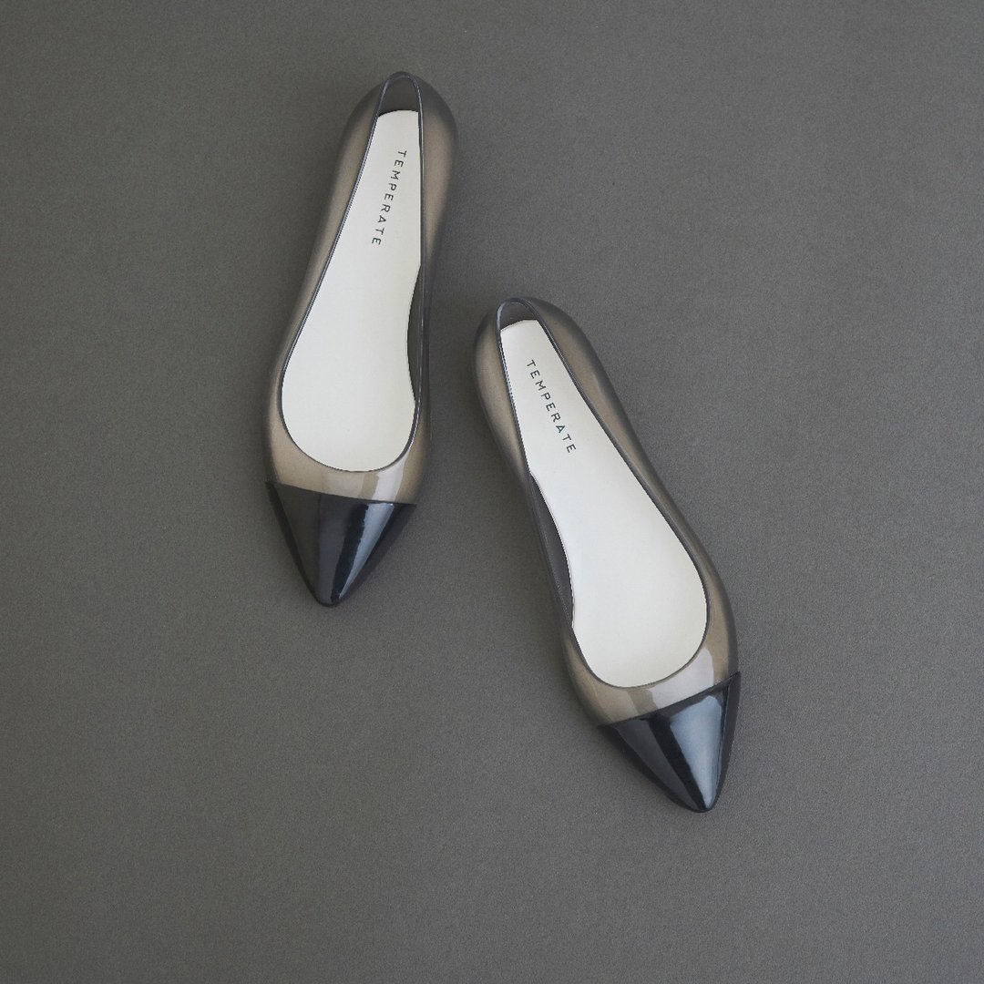 AMERI (BLACK) PVC TOECAP FLATS toe cap pumps - 高跟鞋 - 防水材质 透明