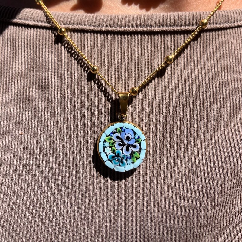 微马赛克花园玻璃颈链-蓝花楹 - 项链 - 玻璃 蓝色