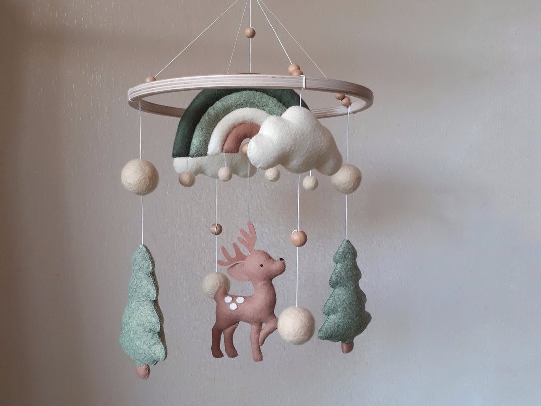 Woodland mobile baby, boho nursery decor, forest deer & rainbow crib mobile - 玩具/玩偶 - 环保材料 卡其色