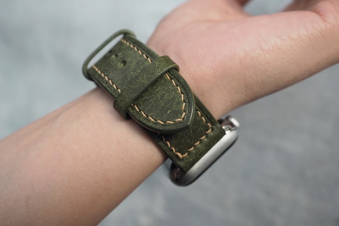 纯手工牛皮苹果AppleWatch表带 磨砂橄榄绿 定制化刻字礼物 订制 - 表带 - 真皮 绿色