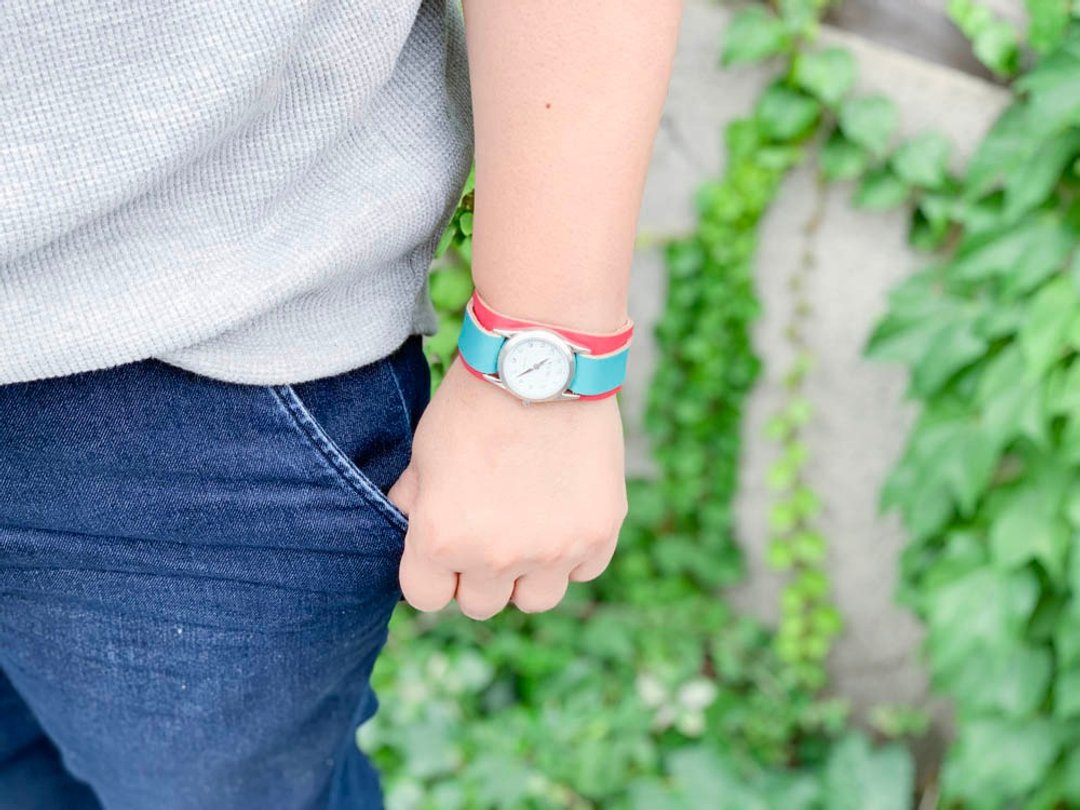 WPILES White T is the best red and blue W piles watch metal allergy WPW-RTN-P - 女表 - 真皮 红色