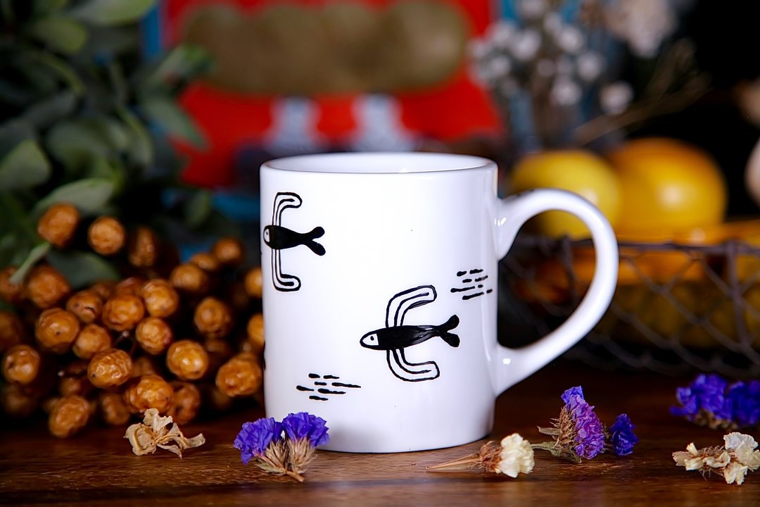 Flying Fish mug 飞鱼季 马克杯 - 咖啡杯/马克杯 - 瓷 