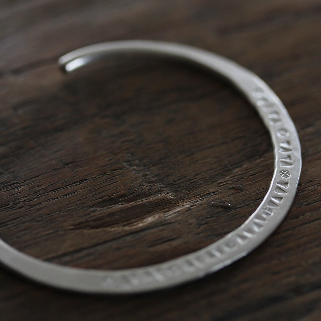 Thai Karen silver bangle cuff bracelet with pattern stamps (B0047) - 手链/手环 - 银 银色