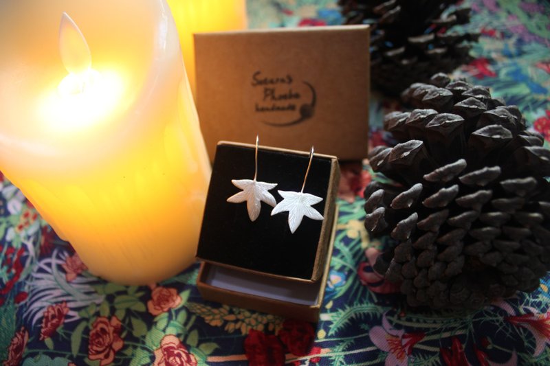 交换礼物【叶子系列-枫香树】纯银耳勾 设计师手作商品 - 耳环/耳夹 - 纯银 银色