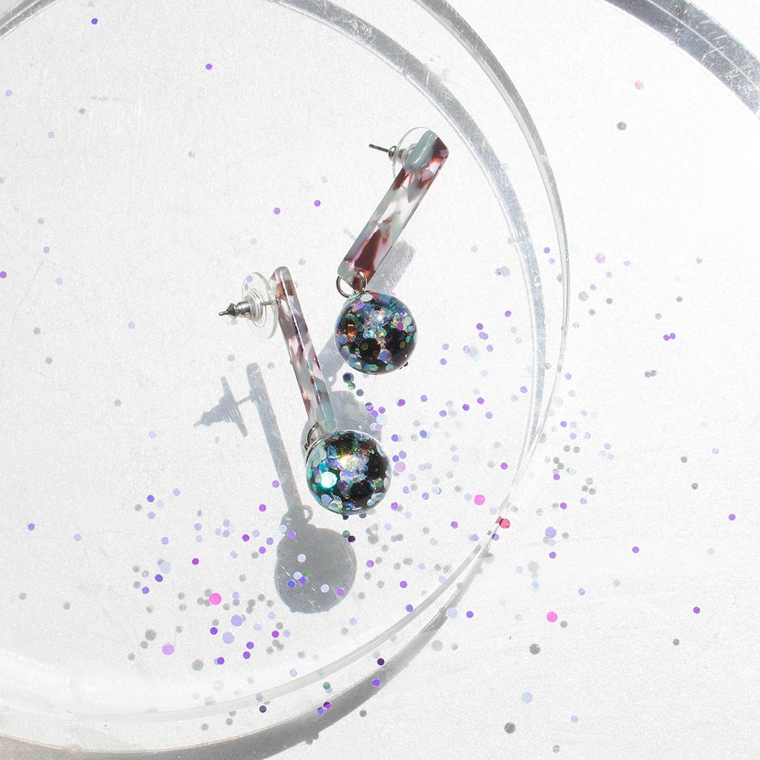 Marbling Dot Snowball Earrings (Purple blue) - 耳环/耳夹 - 玻璃 
